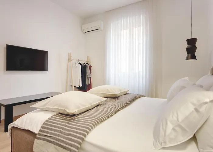 Cave Design Apartment *